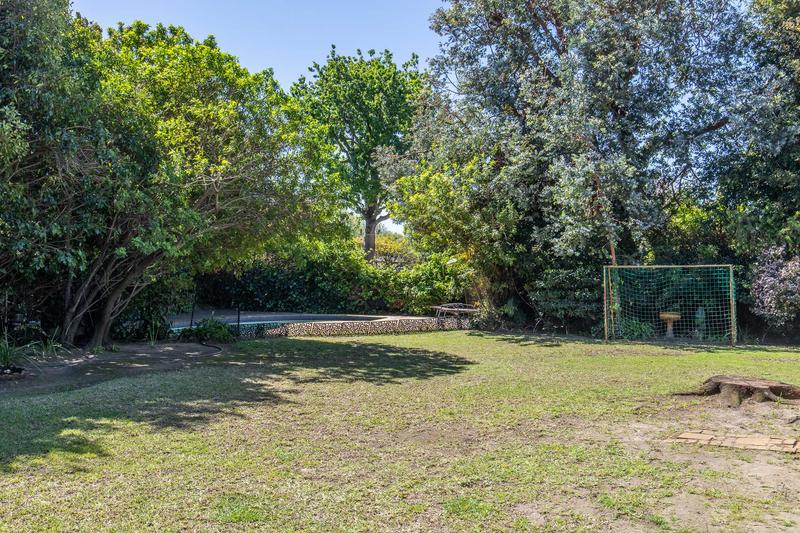 4 Bedroom Property for Sale in Constantia Western Cape
